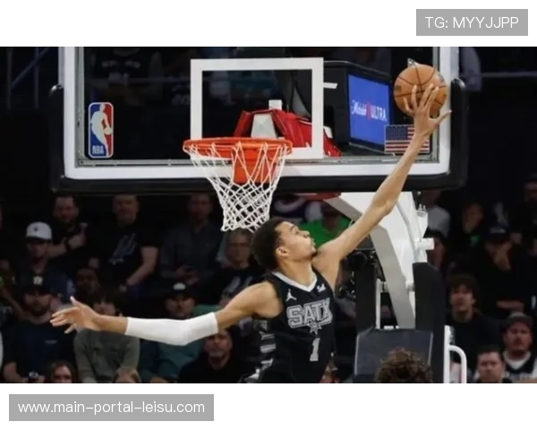 文班亚马封盖亚历山大,关键防守引爆社交媒体 文班亚马封盖亚历山大,关键防守引爆社交媒体