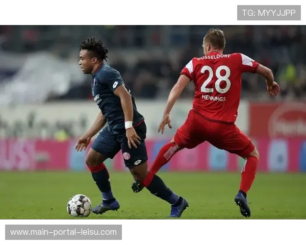 摩纳哥vs里昂法甲对决，主队借主场挽回颓势